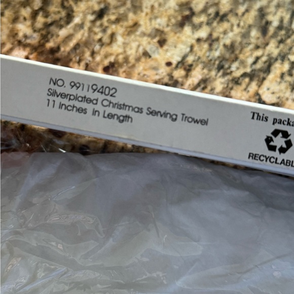 NIB Christmas Silverplated 11” Serving Trowel - Picture 4 of 6